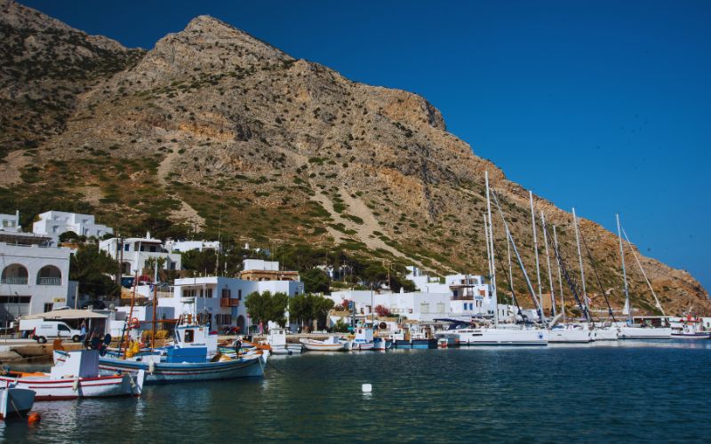 Exploring sifnos Island