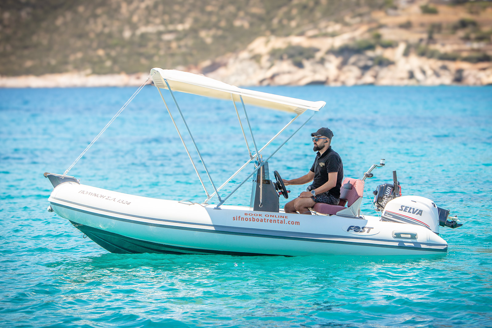 milos boat rentals