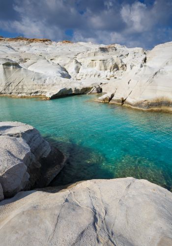 milos island private cruises